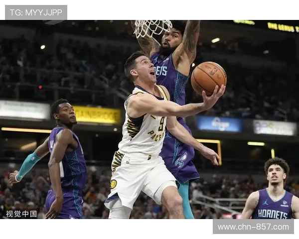 老鹰客场挑战黄蜂，特雷·杨面对旧主球队